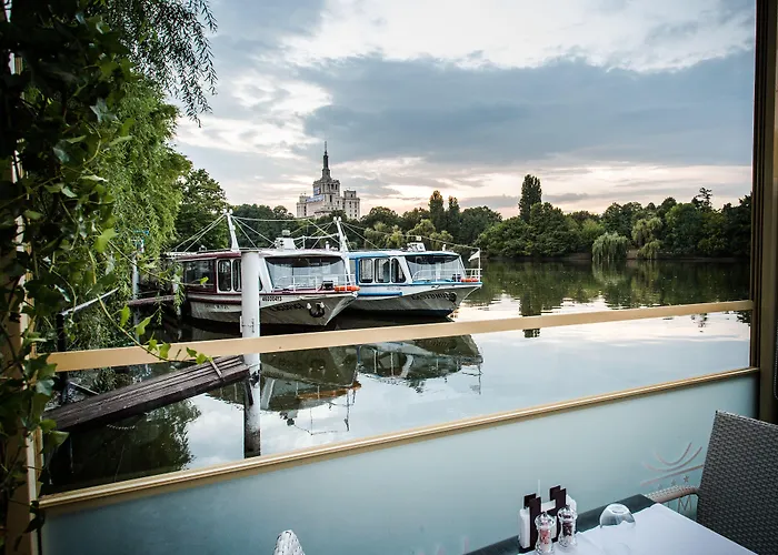 Herastrau Готель Бухарест