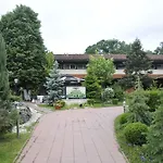 河拉斯特劳酒店