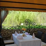 Hotel Herastrau 3*