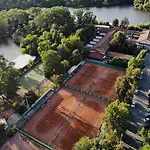 Herastrau Hotel Bucureşti