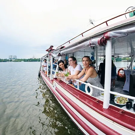 Herastrau Отель 3*