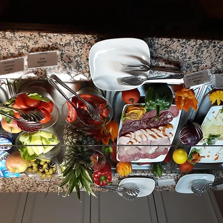 河拉斯特劳酒店 酒店 布加勒斯特